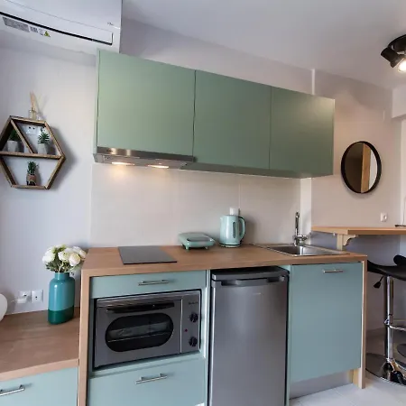 Clelia's And Dione's Design Swimming Pool Apartment