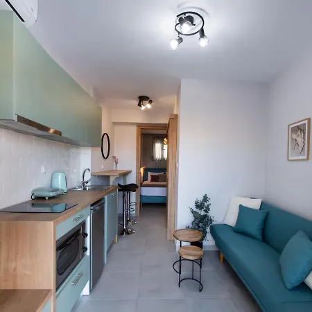 Apartment Clelia's And Dione's Design Swimming Pool
